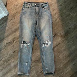 American eagle mom jeans